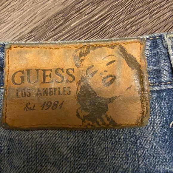 Guess Jean Shirts 23 - Picture 6 of 6